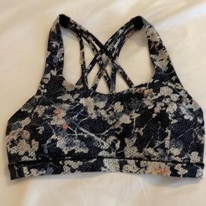 Lululemon Free to be Wild Sports Bra